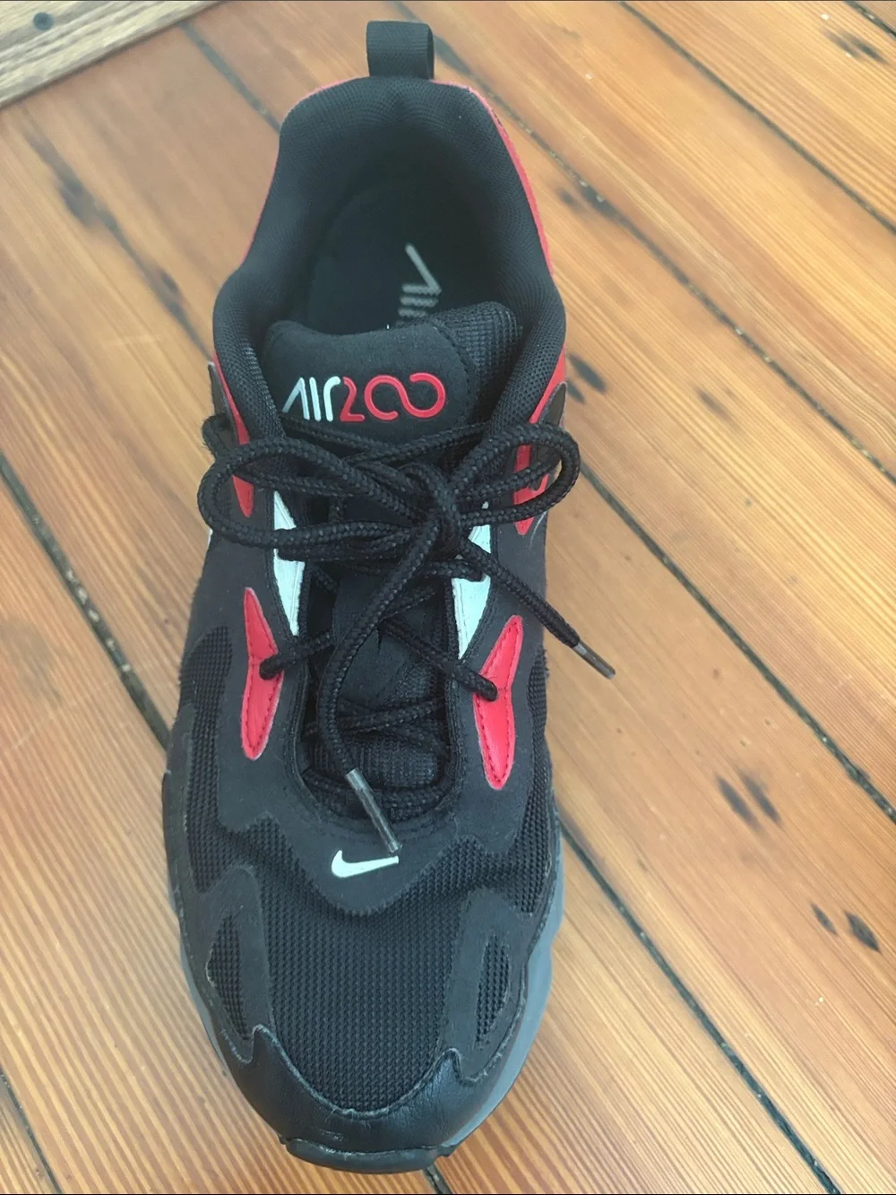 Nike Men Air 200